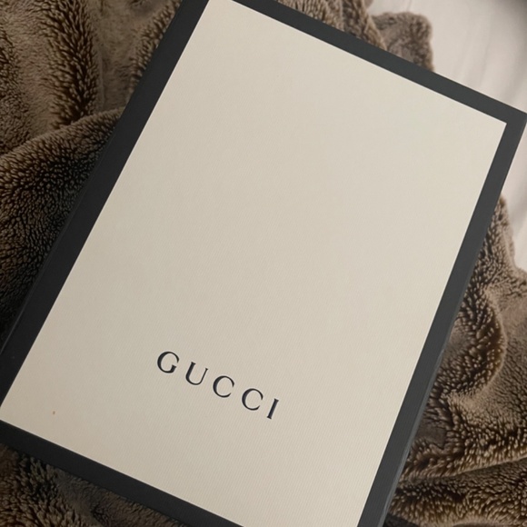 Gucci - Picture 2 of 8